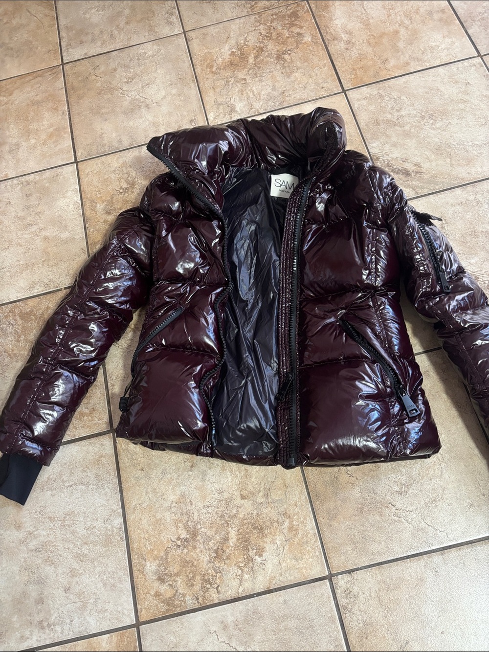 Sam Coat Glossy Puffer Jacket in Deep Burgundy